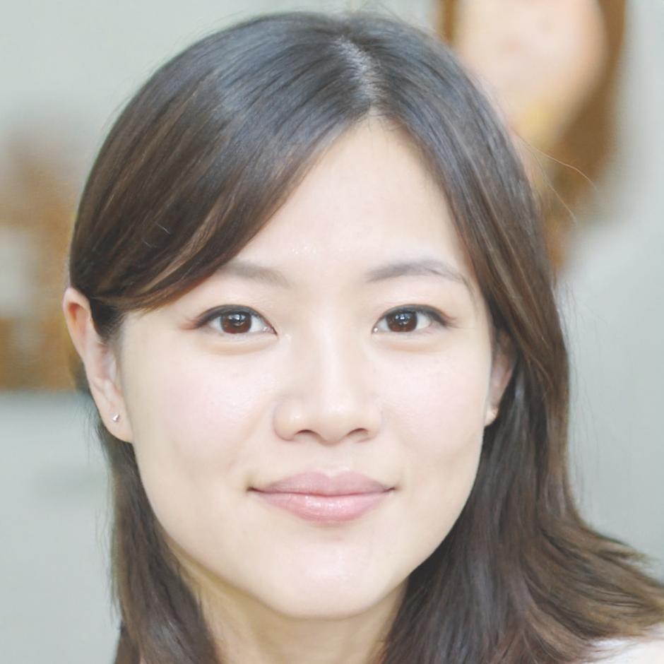 Professional headshot of program graduate